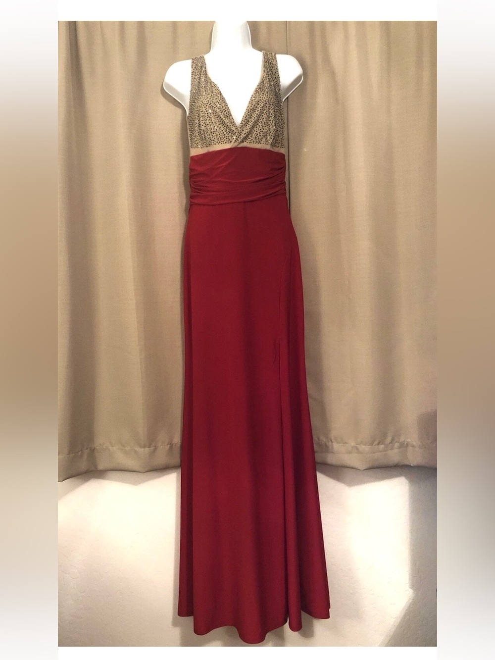 NWT Glamazon Stunning dress